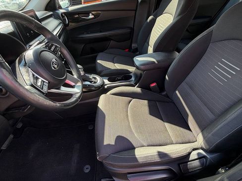 Used 2019 Kia Forte S FWD image 8