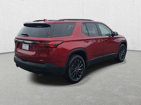 Used 2023 Chevrolet Traverse RS image 5