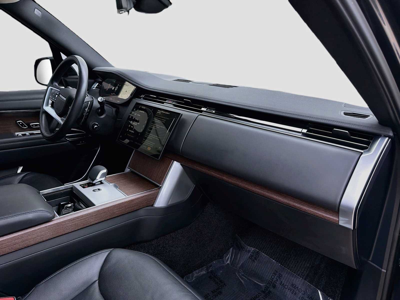 Certified 2024 Land Rover Range Rover SE AWD/4WD image 8