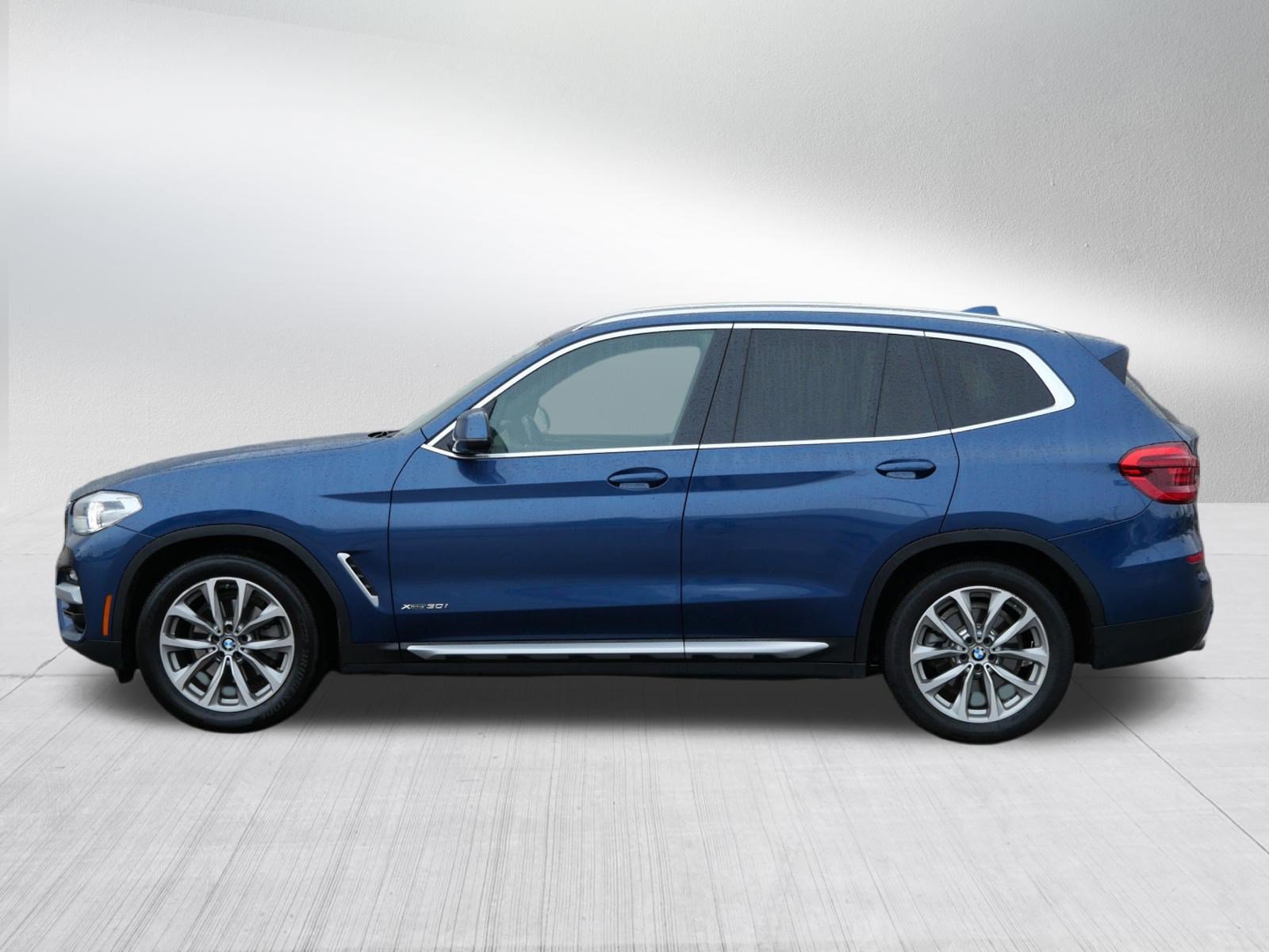 Used 2018 BMW X3 xDrive30i AWD/4WD image 4