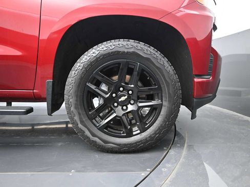 Used 2021 Chevrolet Silverado 1500 Custom w/ LPO, Dark Essentials Package image 10