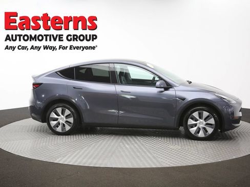 Used 2023 Tesla Model Y Long Range AWD/4WD image 40