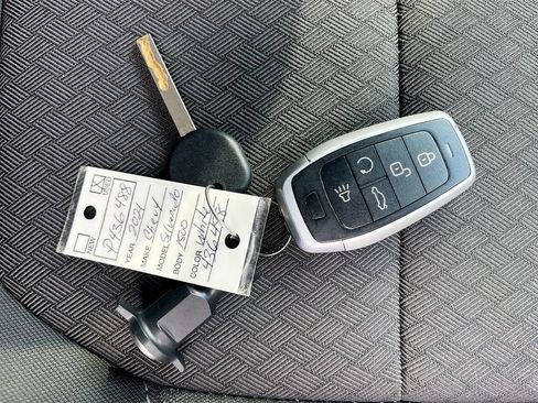 Used 2021 Chevrolet Silverado 1500 LT Trail Boss w/ Bed Protection Package image 34