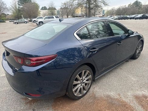 Used 2020 MAZDA MAZDA3 Premium image 5