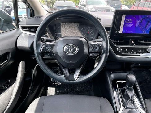 Used 2024 Toyota Corolla LE FWD image 5