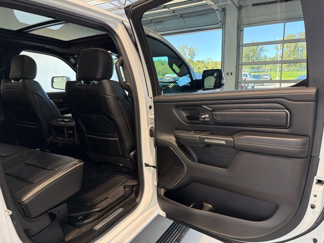 Used 2023 RAM 1500 Limited AWD/4WD image 28