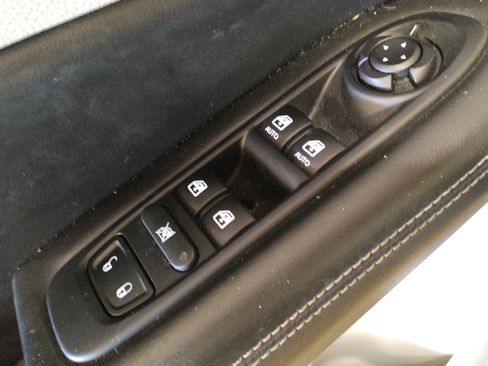 Used 2021 Jeep Compass Latitude FWD image 27