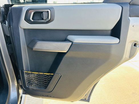 Used 2022 Ford Bronco Badlands image 30