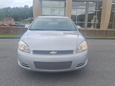 Used 2016 Chevrolet Impala LT FWD image 8