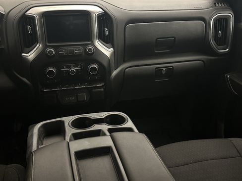Used 2021 Chevrolet Silverado 1500 LT image 17