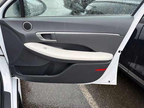Certified 2023 Hyundai Sonata SEL w/ Cargo Package FWD image 10