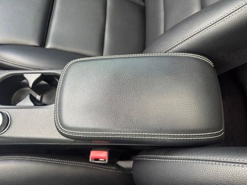Used 2019 Mercedes-Benz GLA 250 4MATIC image 25