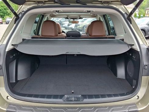 Used 2023 Subaru Forester Touring AWD/4WD image 31