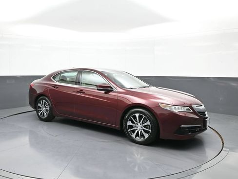Used 2015 Acura TLX w/ Technology Package FWD image 4