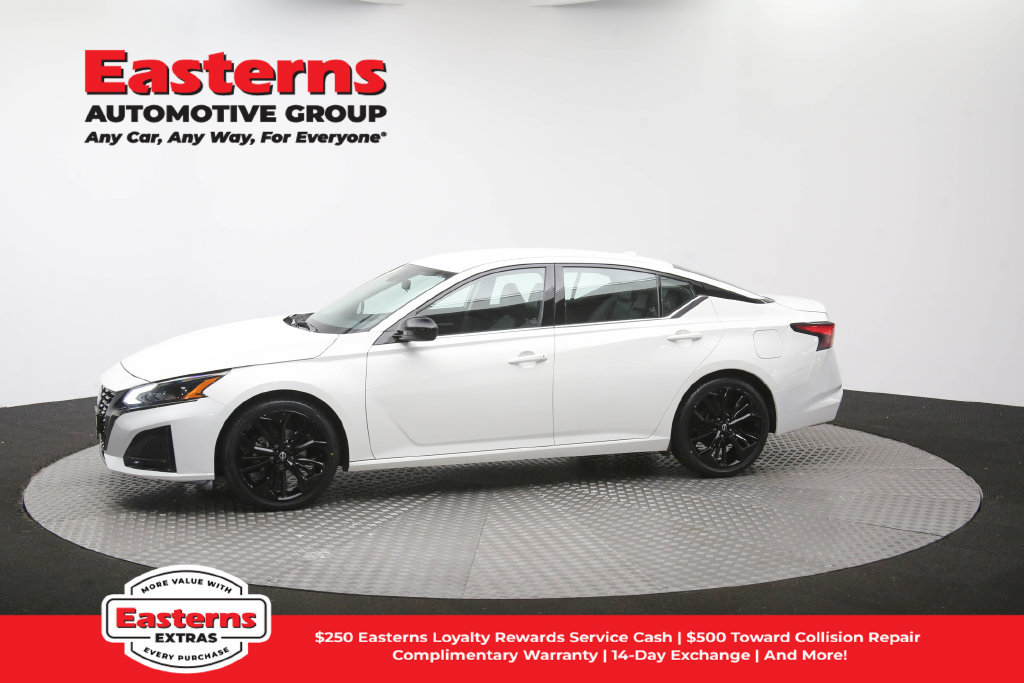 Used 2024 Nissan Altima 2.5 SR FWD image 55