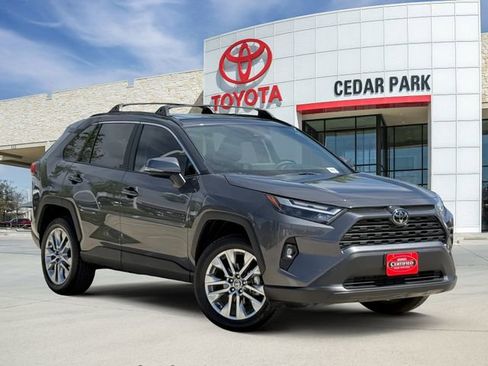 Used 2025 Toyota RAV4 XLE Premium image 1
