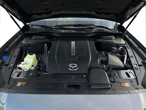 Used 2024 MAZDA CX-90 Plug-In Hybrid w/ Premium Pkg image 9