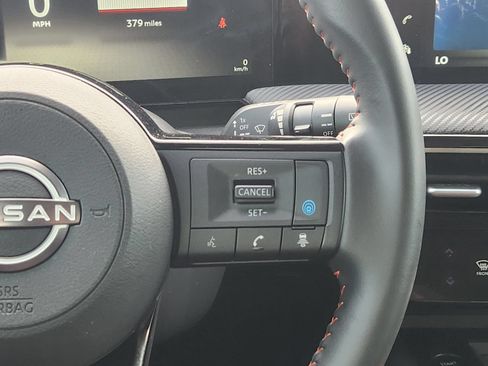 Certified 2025 Nissan Kicks SR FWD image 32