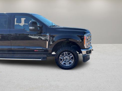 Used 2023 Ford F350 Lariat w/ FX4 Off-Road Package AWD/4WD image 13