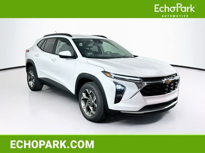 Used 2025 Chevrolet Trax LT