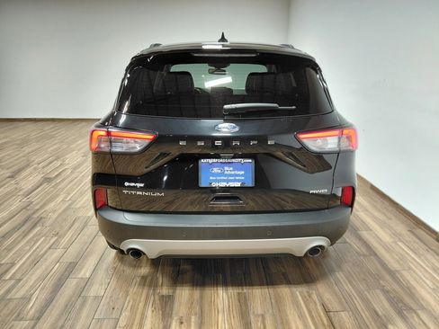 Certified 2022 Ford Escape Titanium image 20