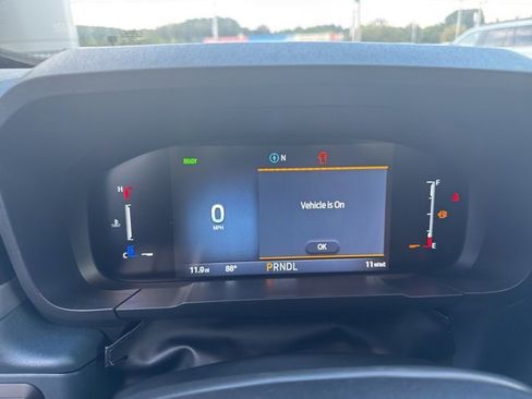 New 2025 Ford Maverick XL image 18