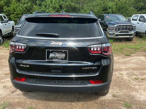 New 2025 Jeep Compass Limited image 9