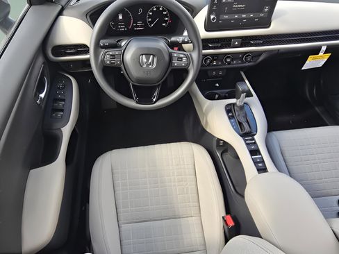 New 2026 Honda HR-V LX image 11