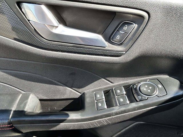 Used 2025 Ford Escape ST-Line Select AWD/4WD image 21