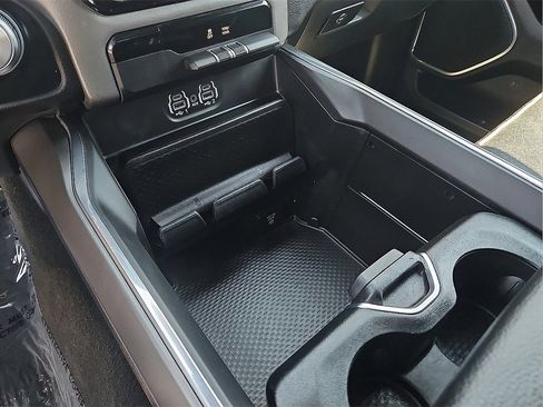 Used 2024 RAM 1500 Laramie image 25