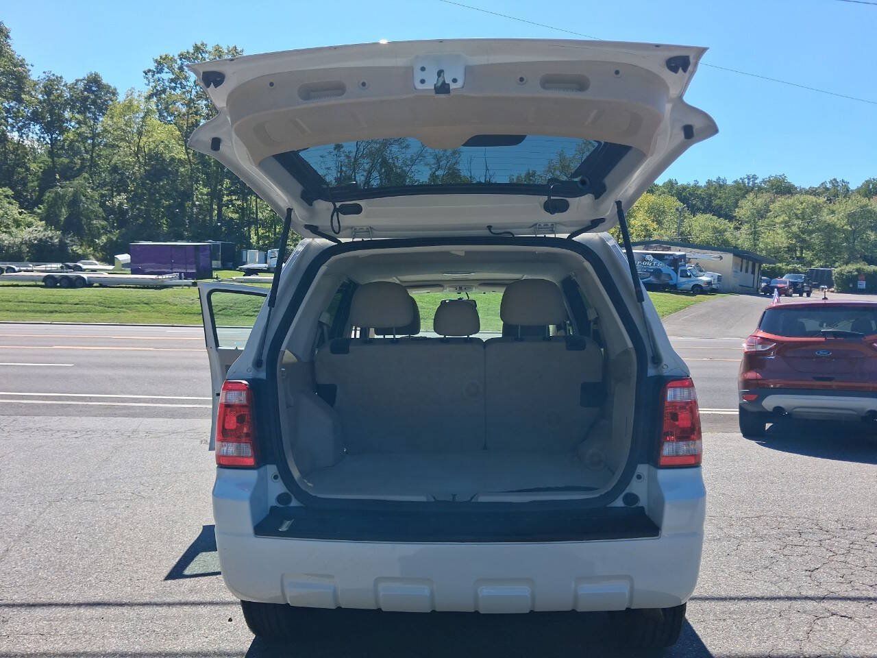 Used 2012 Ford Escape XLT AWD/4WD image 25