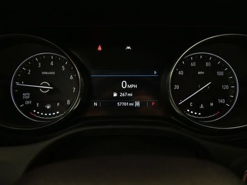 Certified 2021 Buick Encore GX Essence AWD/4WD image 9