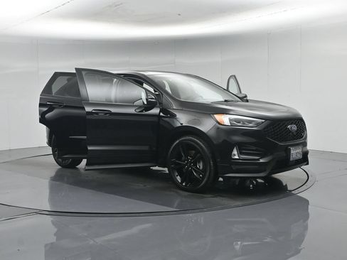 Used 2019 Ford Edge ST w/ Equipment Group 401A AWD/4WD image 38