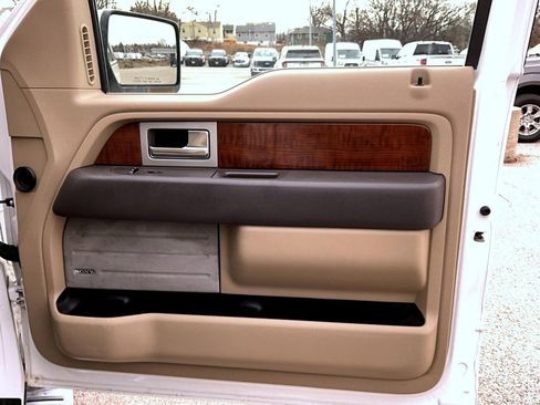Used 2010 Ford F150 Lariat image 18