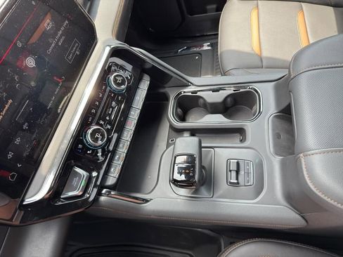 Used 2023 GMC Sierra 1500 AT4 w/ AT4 Preferred Package image 22