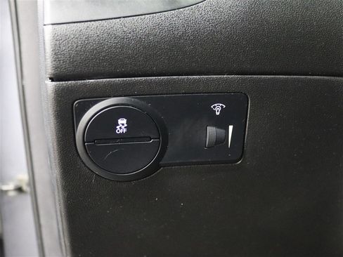 Used 2016 Hyundai Genesis 3.8 image 29