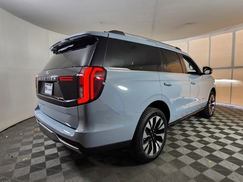 New 2025 Ford Expedition Platinum w/ Driver's Package image 7