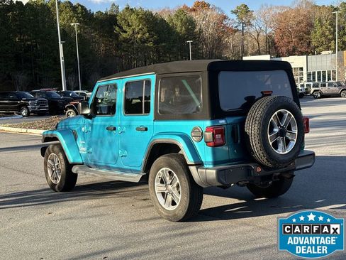 Used 2019 Jeep Wrangler Unlimited Sahara image 3