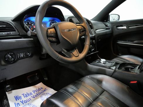 Used 2023 Chrysler 300 S image 12
