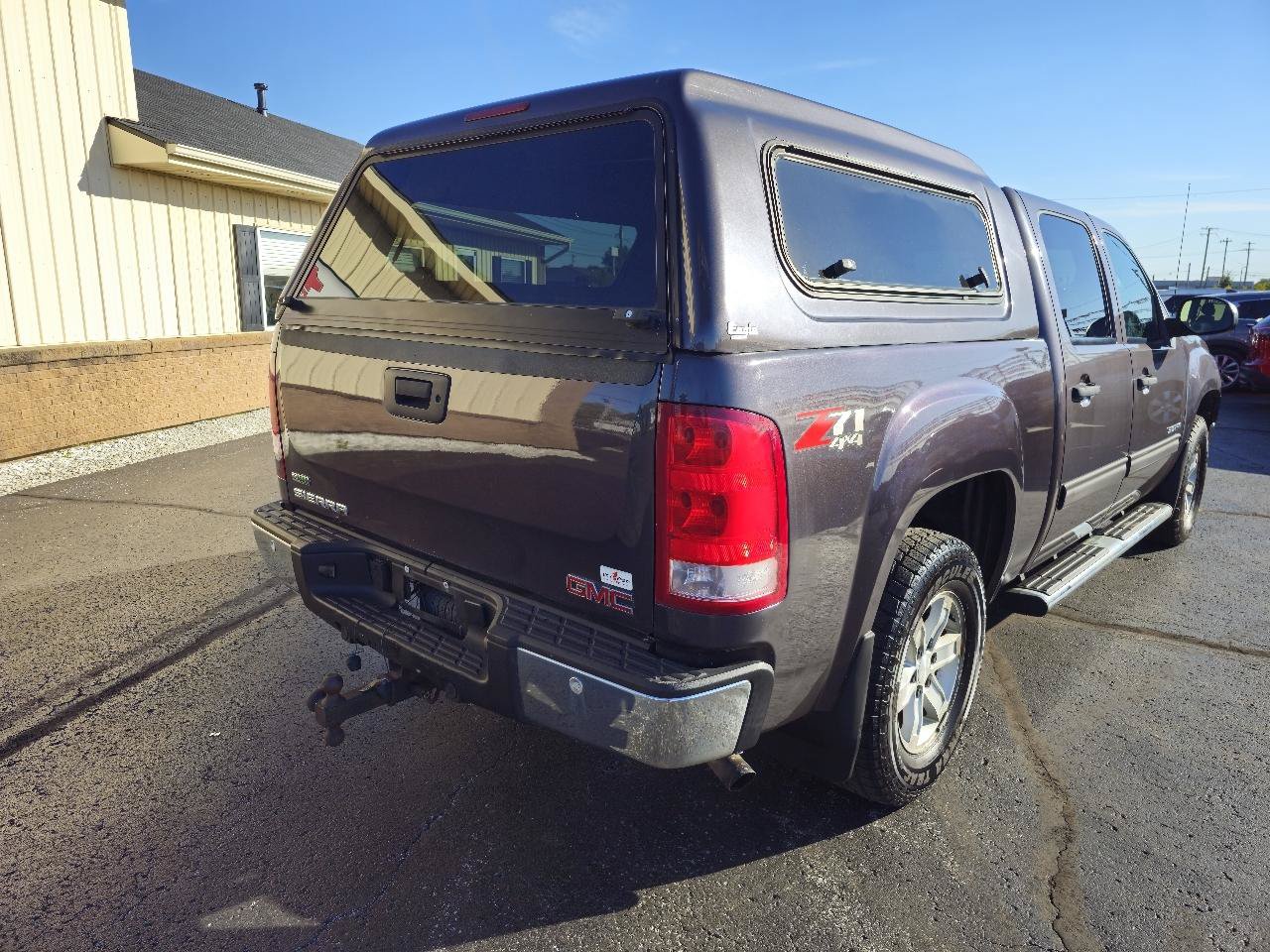 Used 2010 GMC Sierra 1500 SLE w/ Power Pack Plus AWD/4WD image 26