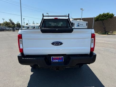 Used 2019 Ford F250 XL w/ Power Equipment Group AWD/4WD image 4