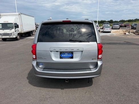 Used 2019 Dodge Grand Caravan GT FWD image 6
