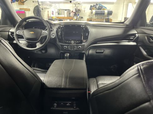 Certified 2023 Chevrolet Traverse LT image 20