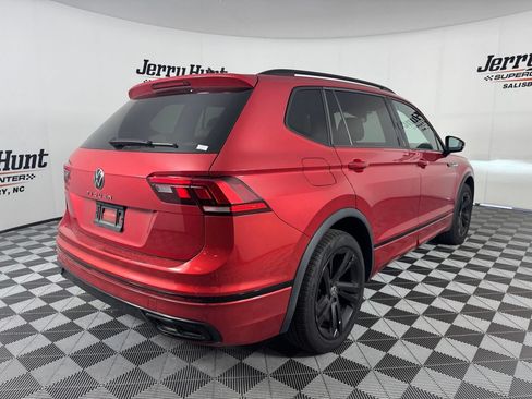 Used 2024 Volkswagen Tiguan SE R-Line FWD image 7