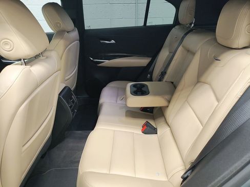 Used 2024 Cadillac XT4 Premium Luxury image 27