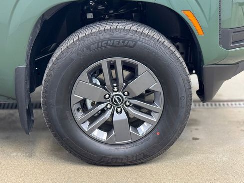 New 2026 Nissan Frontier SV AWD/4WD image 4