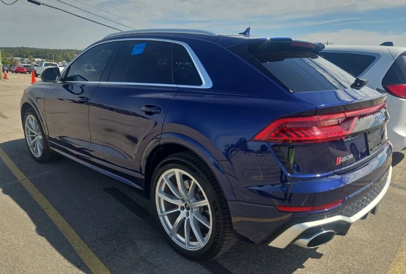 Used 2021 Audi RS Q8 w/ Luxury Package AWD/4WD image 2