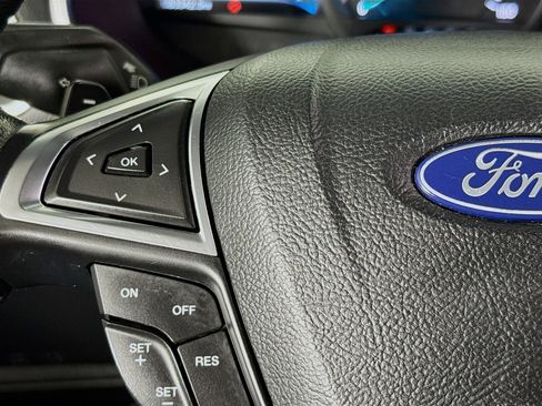 Used 2018 Ford Edge Titanium image 13