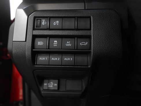 Used 2024 Toyota Tacoma TRD Sport AWD/4WD image 28