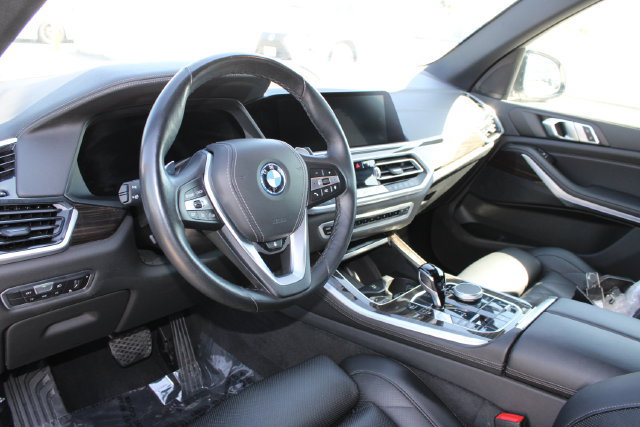 Used 2023 BMW X5 xDrive45e AWD/4WD image 12